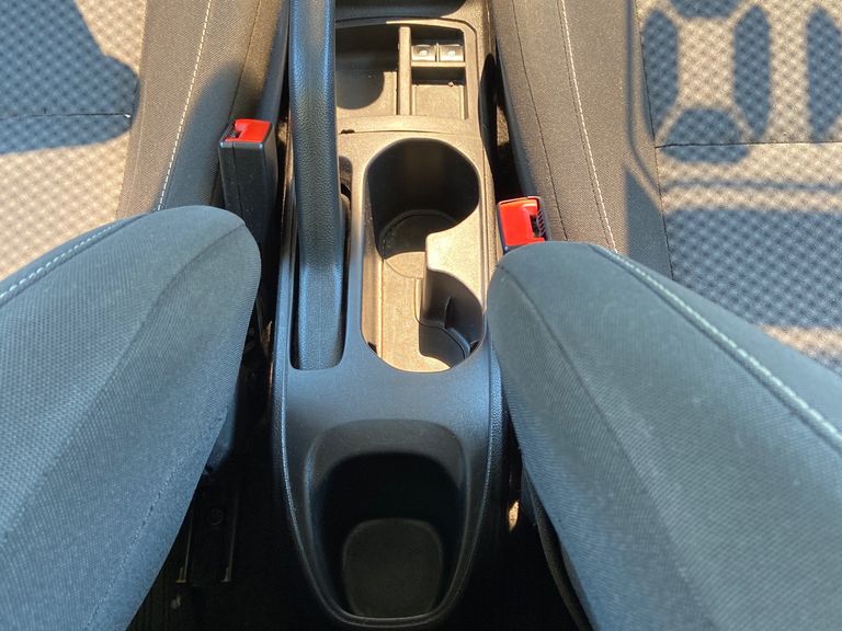 Chevrolet ONIX HATCH Joy 1.0 8V Flex 5p Mec.