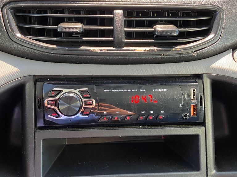 Chevrolet ONIX HATCH Joy 1.0 8V Flex 5p Mec.