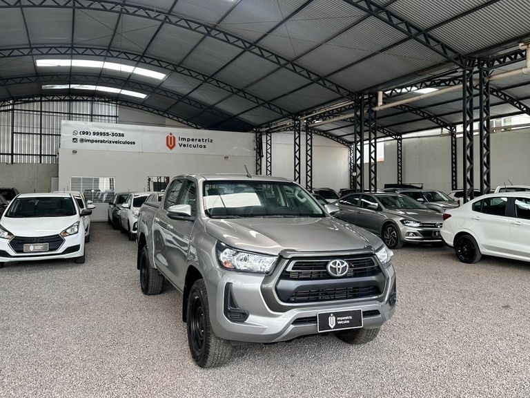 Toyota Hilux CD 4x4 2.8 Diesel Mec.