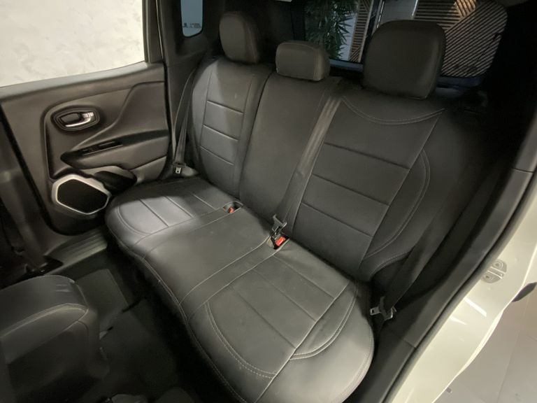 Jeep Renegade 1.8 4x2 Flex 16V Aut.