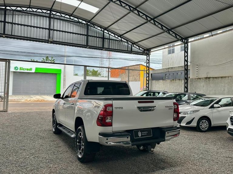 Toyota Hilux CD SRV 4x4 2.8 TDI Diesel Aut.