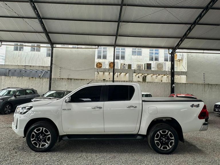 Toyota Hilux CD SRV 4x4 2.8 TDI Diesel Aut.