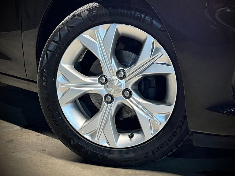 Chevrolet ONIX SEDAN Plus LTZ 1.0 12V TB Flex Mec.