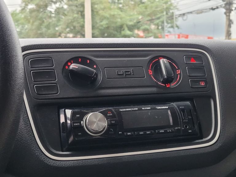 VolksWagen up! take 1.0 Total Flex 12V 5p