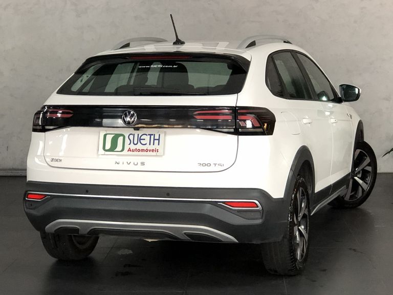 VolksWagen Nivus Highline 1.0 200 TSI Flex Aut.