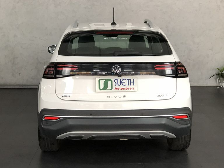 VolksWagen Nivus Highline 1.0 200 TSI Flex Aut.