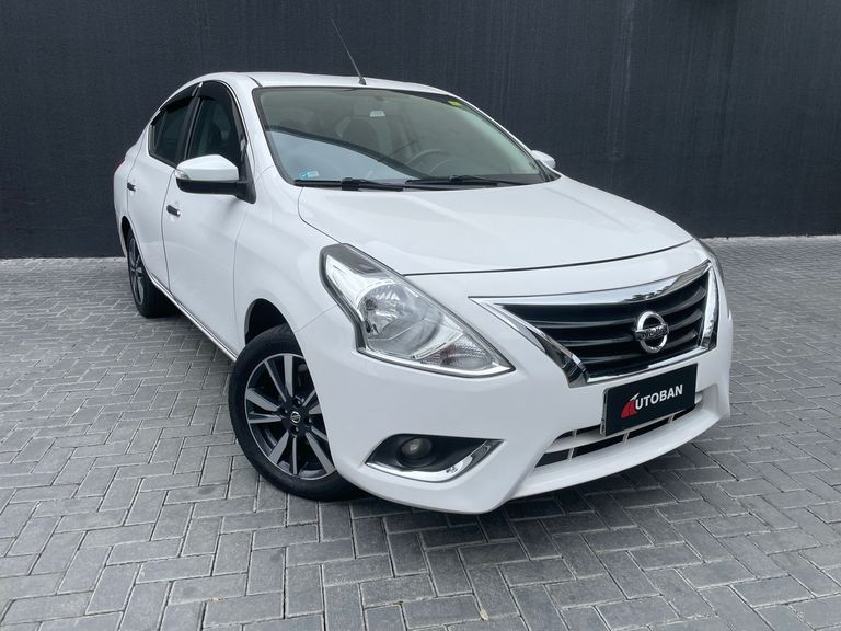 Nissan VERSA SL 1.6 16V FlexStart 4p Aut.
