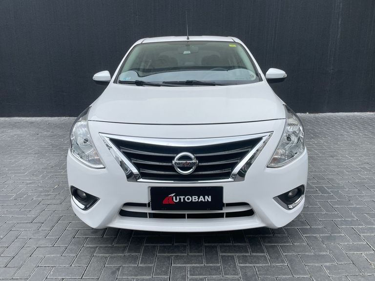 Nissan VERSA SL 1.6 16V FlexStart 4p Aut.