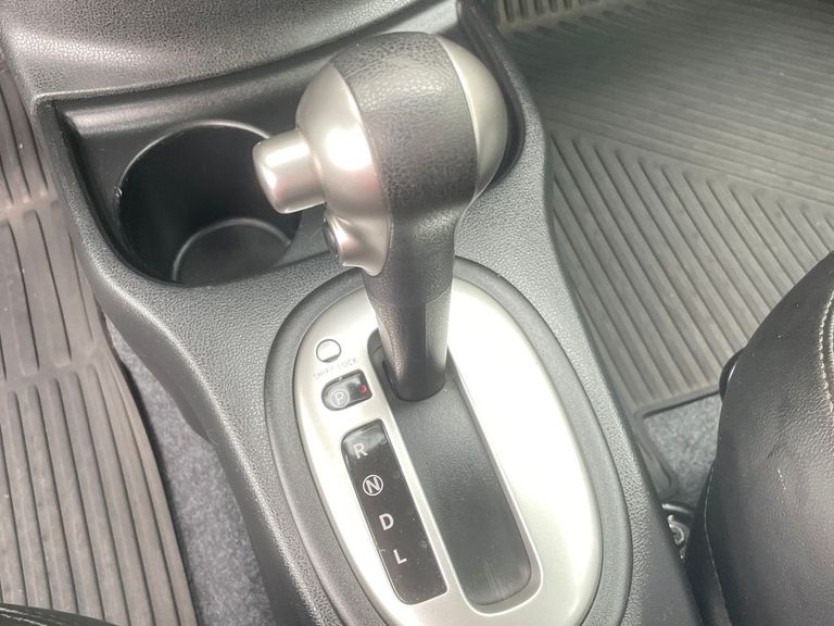 Nissan VERSA SL 1.6 16V FlexStart 4p Aut.