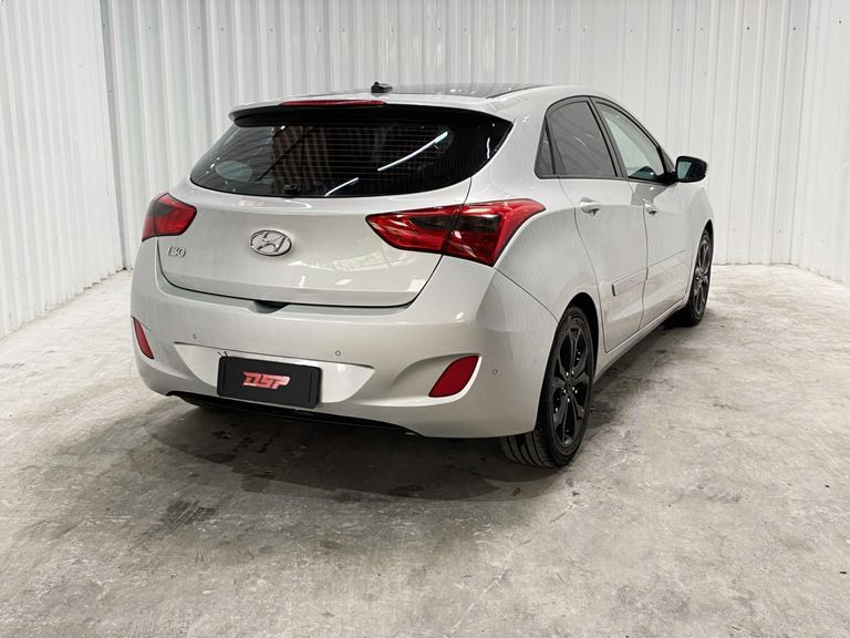 Hyundai i30 1.8 16V Aut. 5p