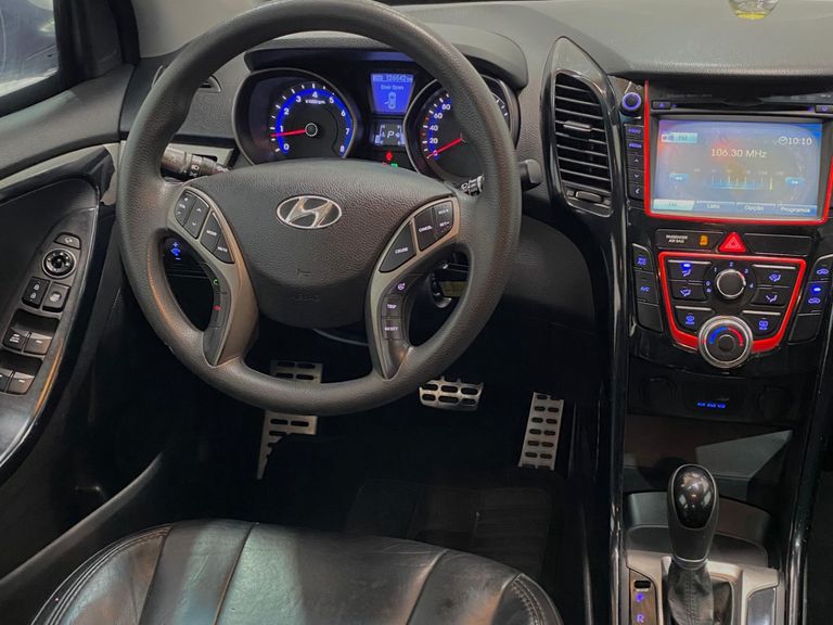 Hyundai i30 1.8 16V Aut. 5p