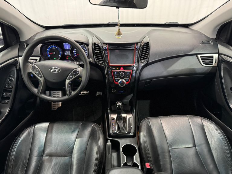 Hyundai i30 1.8 16V Aut. 5p