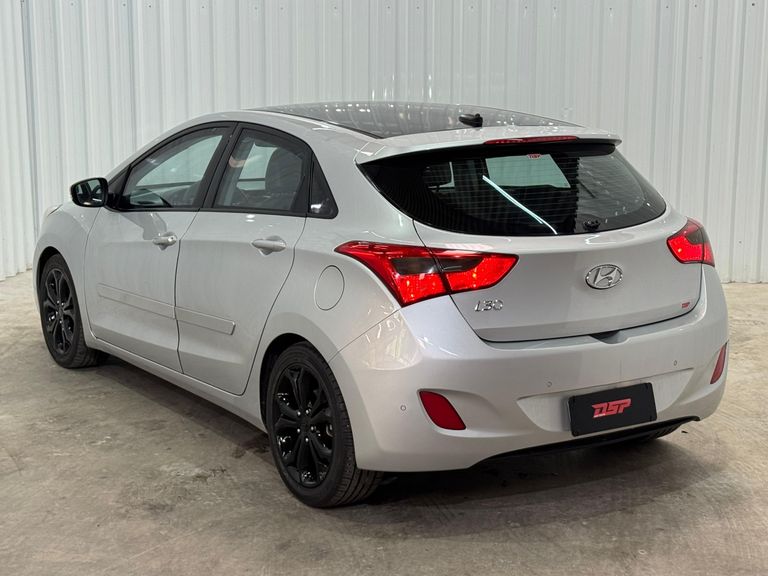 Hyundai i30 1.8 16V Aut. 5p