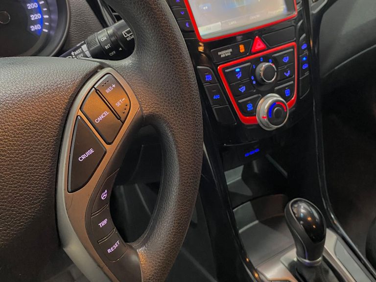 Hyundai i30 1.8 16V Aut. 5p