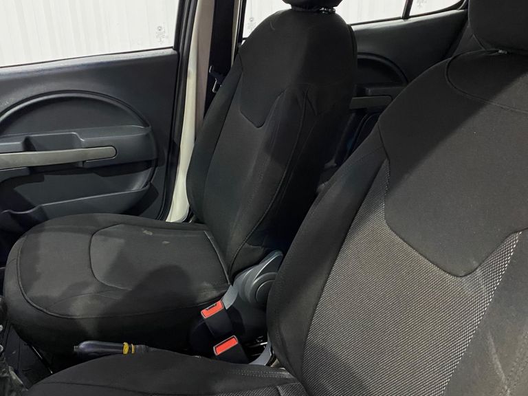 Fiat UNO VIVACE Celeb. 1.0 EVO F.Flex 8V 5p