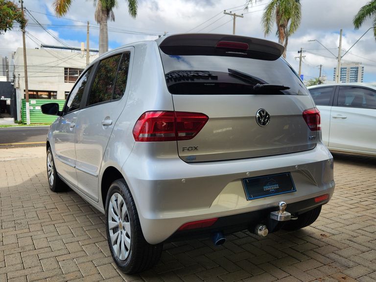 VolksWagen Fox Comfortline 1.6 Flex 8V 5p