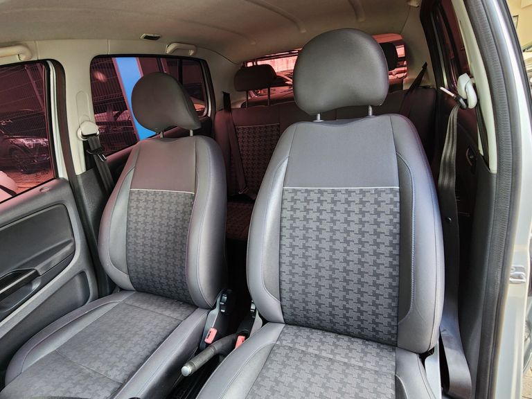 VolksWagen Fox Comfortline 1.6 Flex 8V 5p