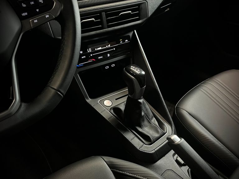 VolksWagen Nivus Highline 1.0 200 TSI Flex Aut.