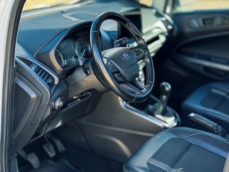 Ford EcoSport FREESTYLE 1.5 12V Flex 5p Mec.