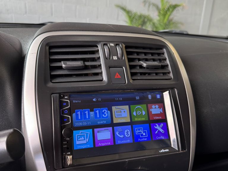 Nissan VERSA 1.0 12V FlexStart 4p Mec.