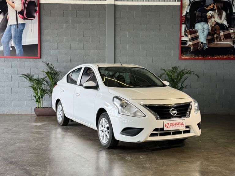 Nissan VERSA 1.0 12V FlexStart 4p Mec.