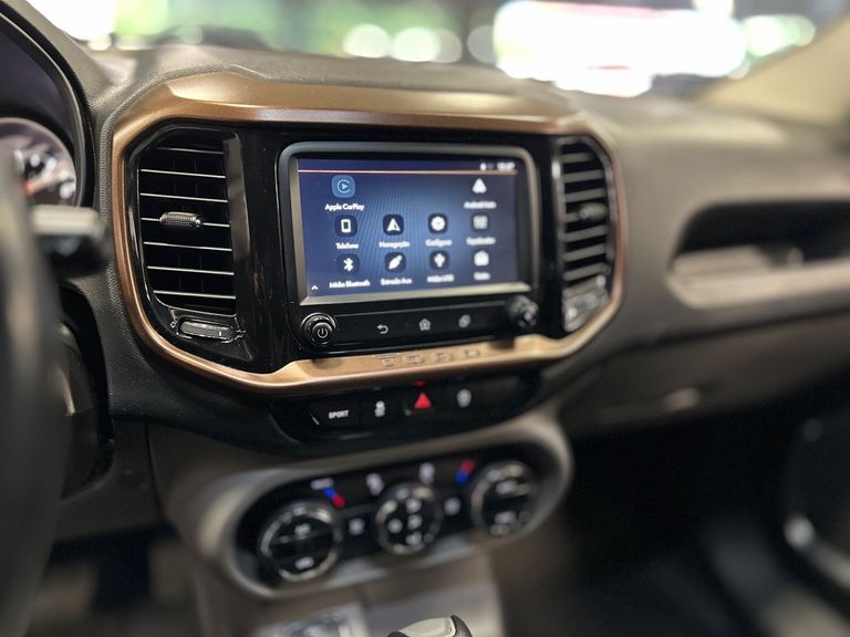 Fiat Toro Volcano 2.4 16V Flex Aut.