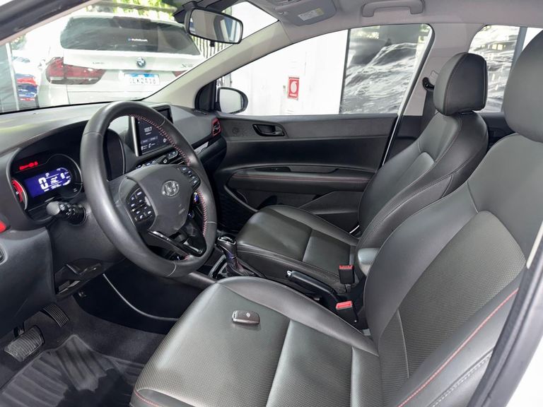 Hyundai HB20X Diamond 1.6 Flex 16V Aut.