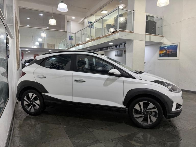 Hyundai HB20X Diamond 1.6 Flex 16V Aut.