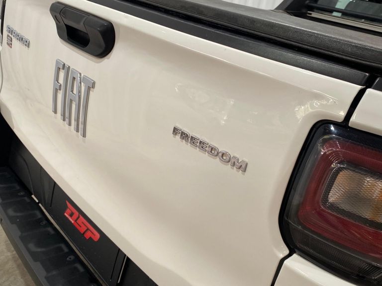 Fiat Strada Freedom 1.3 Flex 8V  CS Plus