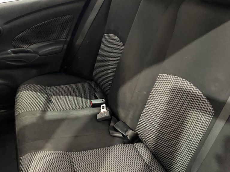 Nissan VERSA 1.0 12V FlexStart 4p Mec.