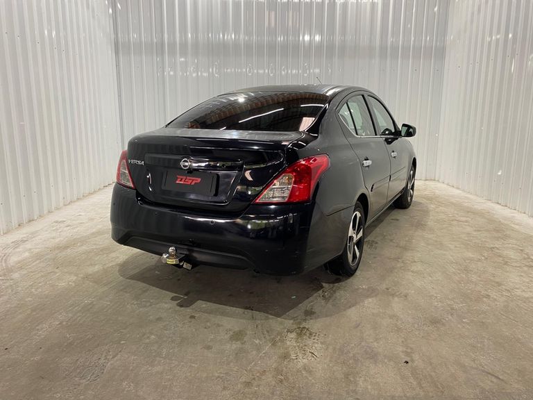 Nissan VERSA 1.0 12V FlexStart 4p Mec.