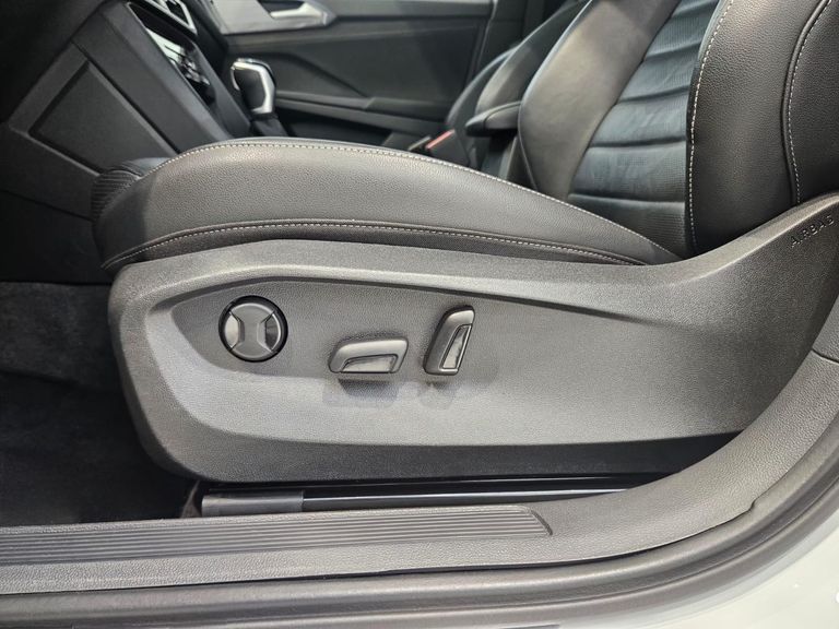 VolksWagen TAOS Highline 1.4 250 TSI Flex Aut.