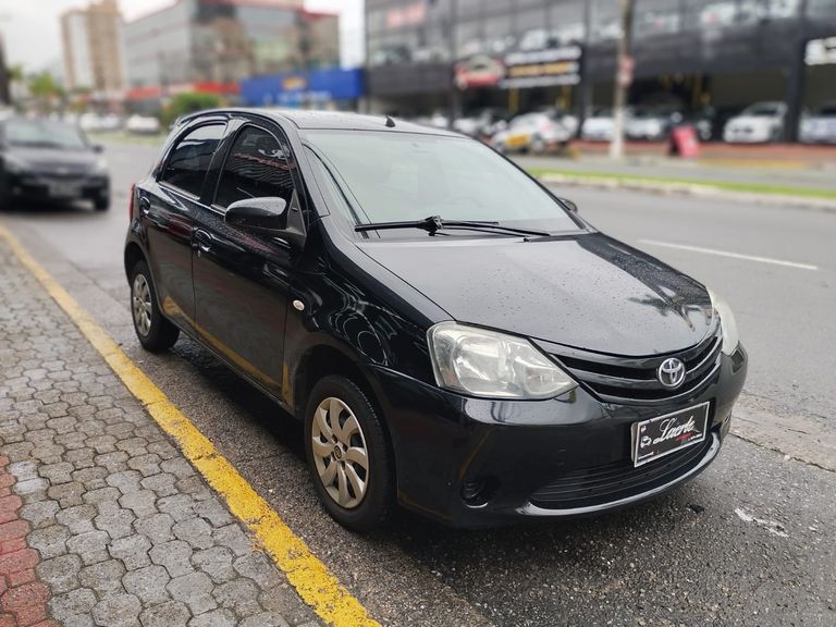 Toyota ETIOS XS 1.5 Flex 16V 5p Mec.