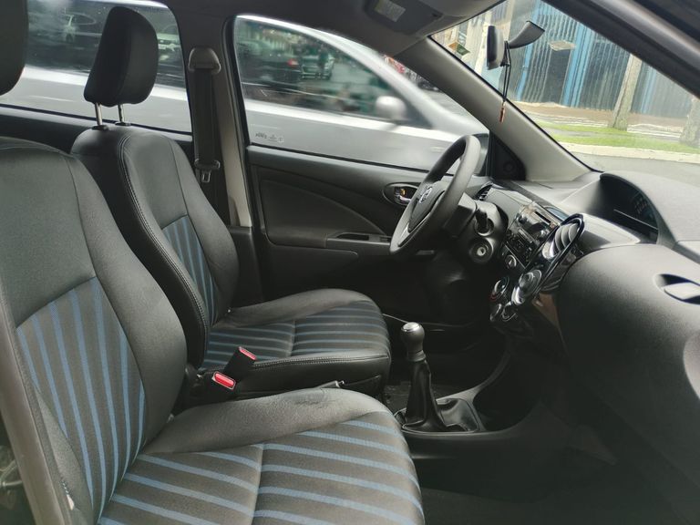 Toyota ETIOS XS 1.5 Flex 16V 5p Mec.