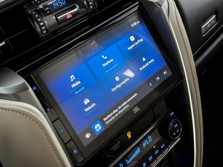 Toyota Hilux SW4 Diamond 2.8 TB 4x4 Die. Aut.