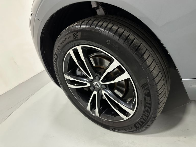 Volvo XC 60 T-5 MOMENTUM 2.0 254cv AWD 5p