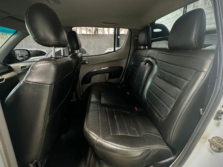 Mitsubishi L200 Triton HPE 3.2 CD TB Int.Diesel Aut