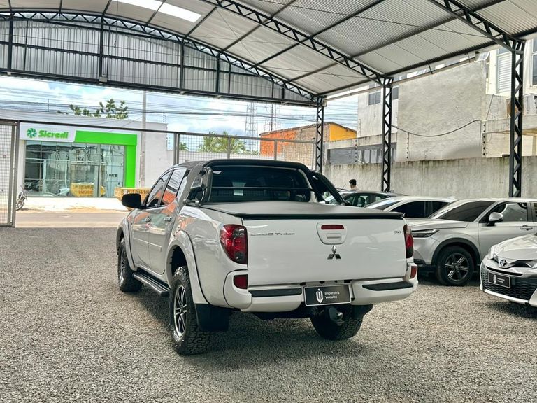 Mitsubishi L200 Triton HPE 3.2 CD TB Int.Diesel Aut