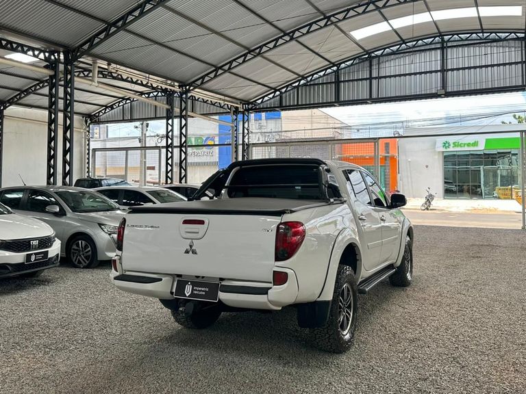 Mitsubishi L200 Triton HPE 3.2 CD TB Int.Diesel Aut