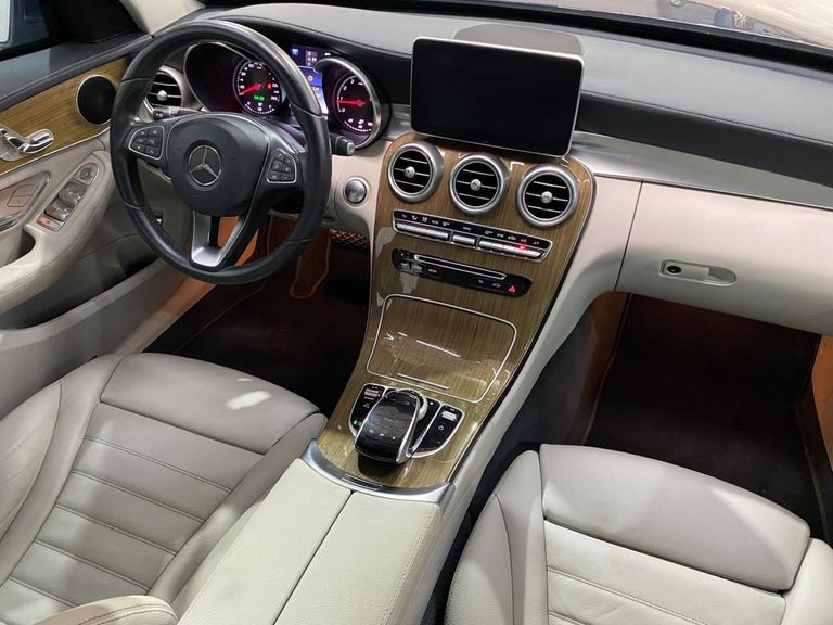 Mercedes C-300 Estate Avantgarde 2.0 245cv Aut.