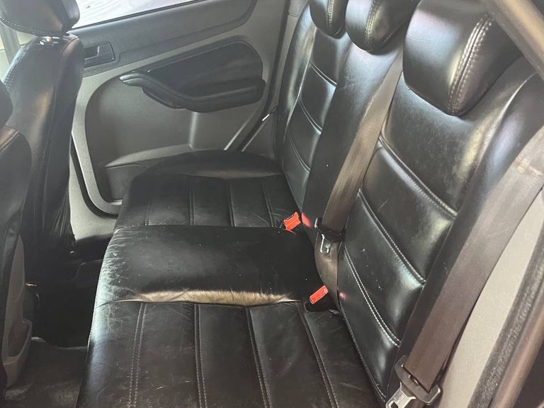 Ford Focus 1.6 S/SE/SE Plus Flex 8V/16V  5p