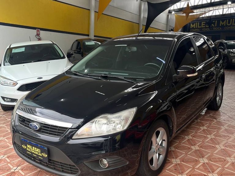 Ford Focus 1.6 S/SE/SE Plus Flex 8V/16V  5p