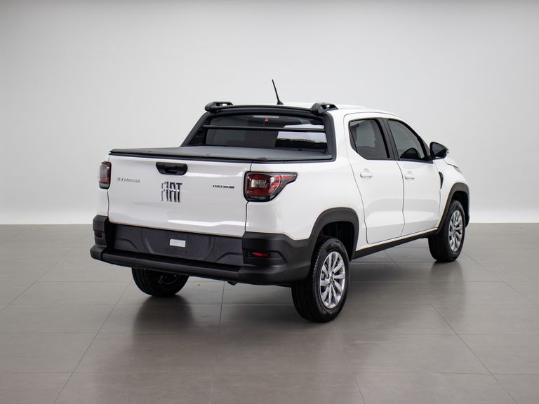 Fiat Strada Volcano 1.3 Flex 8V CD