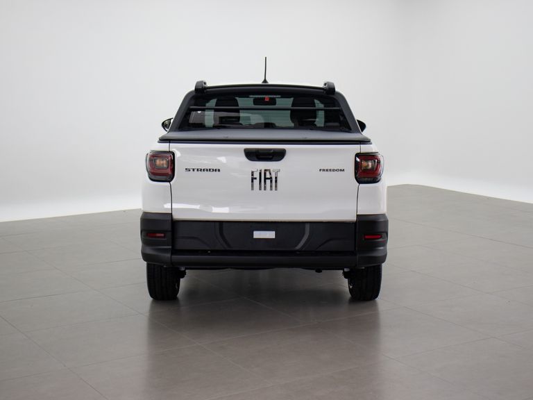 Fiat Strada Volcano 1.3 Flex 8V CD