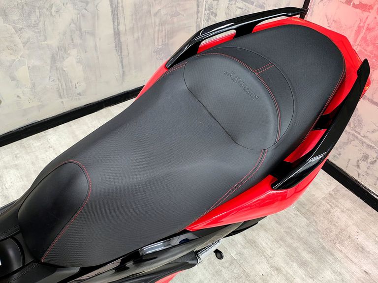 YAMAHA XMAX 250 ABS