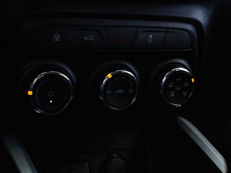 Chevrolet ONIX HATCH LT 1.0 12V TB Flex 5p Mec.