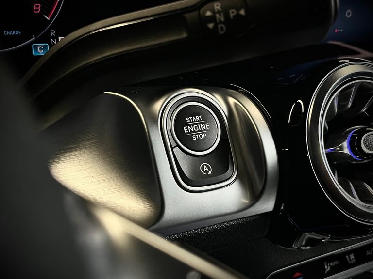 Mercedes GLB 200 Progressive 1.3 TB 16V Aut.(Híb)