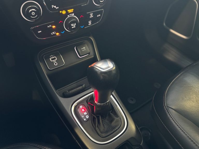 Jeep COMPASS LONGITUDE 2.0 4x2 Flex 16V Aut.