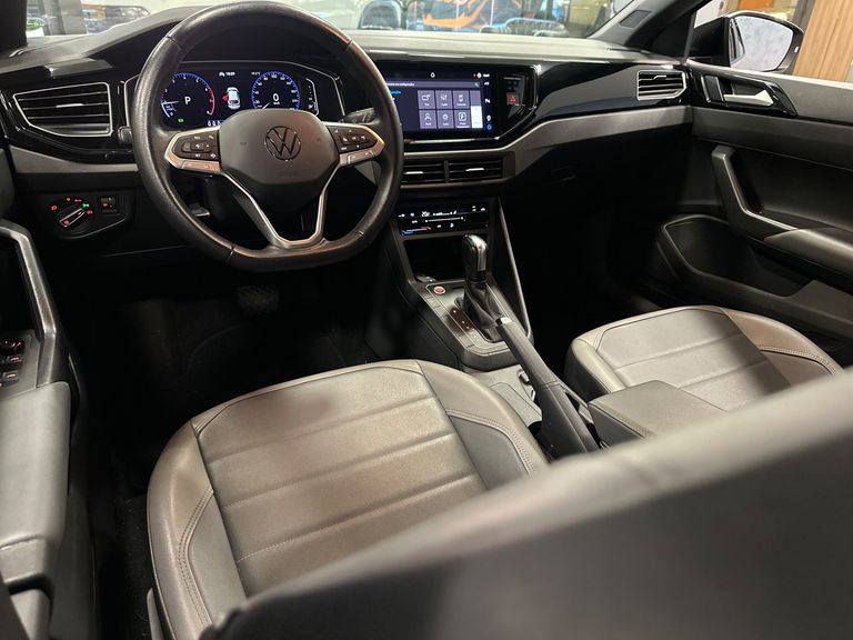 VolksWagen Nivus Highline 1.0 200 TSI Flex Aut.