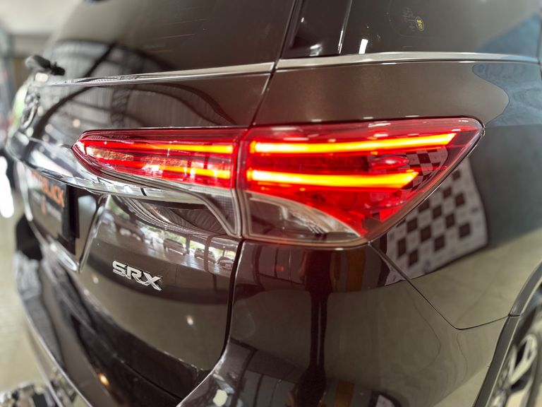 Toyota Hilux SW4 SRX 4x4 2.8 TDI 16V Dies. Aut.